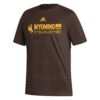 Adidas Wyoming Cowboys Basketball S/S Tee – Brown -Sportswear Discount Store AMT2280 Mens Fresh SS Tee Dark Brown scaled 1