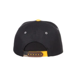 Wyoming Cowboys Youth Flatbill Hat – Black/Gold -Sportswear Discount Store WYOAPB0010 Straight Back scaled 1